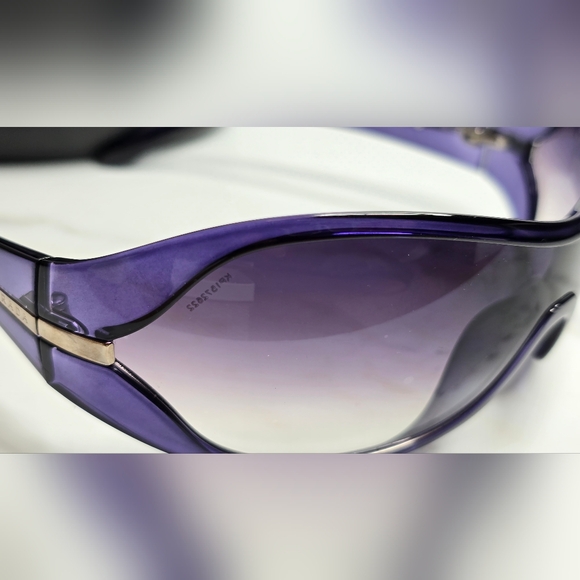 PRADA purple wraps around sunglasses with tinted lens SPR 120 778 SMJE M - Picture 13 of 16